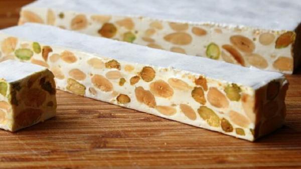 گز بادامی چه خواصی دارد؟