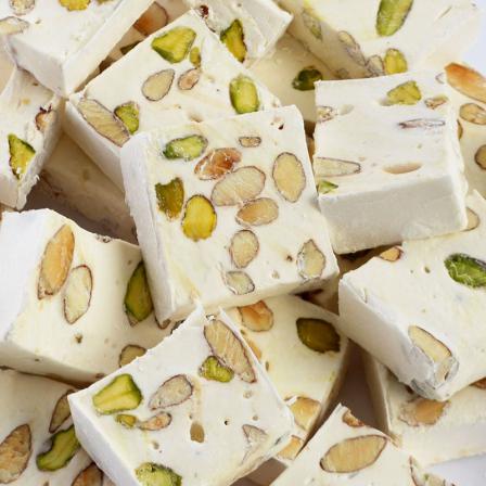 تهیه گز پسته ای در منزل