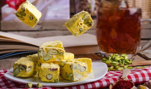 همه چیز درباره گز مغز پسته ای زعفرانی