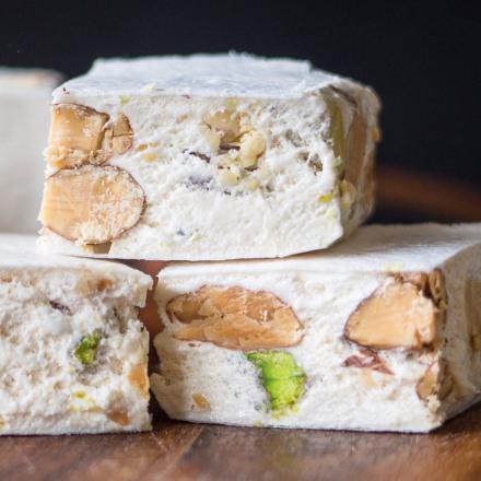 تولید کننده گز بادامی صادراتی