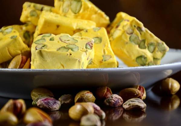 قیمت نهایی گز مغز پسته ای زعفرانی